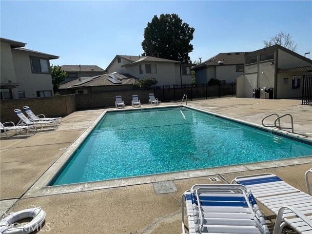 Building Photo - 960 Pinyon Ct