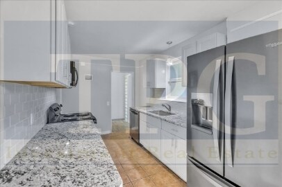 Building Photo - 9901 E Linwood Blvd