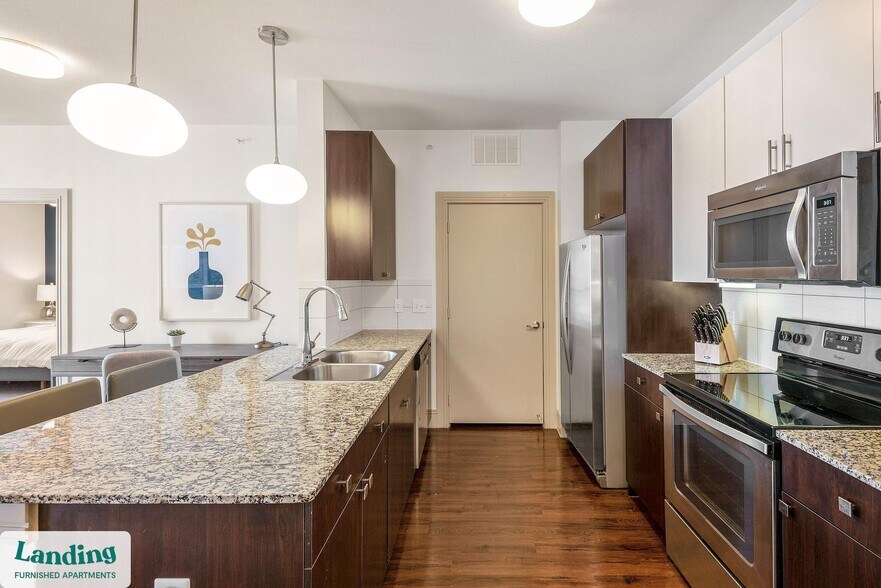 Building Photo - 99 W Cedar Bayou Lynchburg Rd