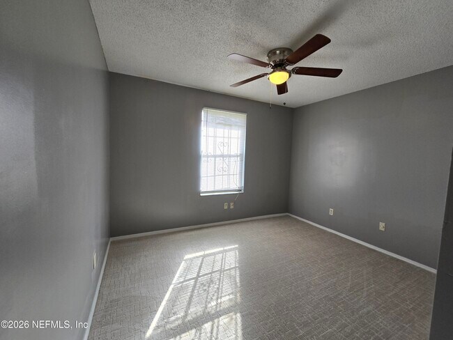 Building Photo - 5639 Sophist Cir N