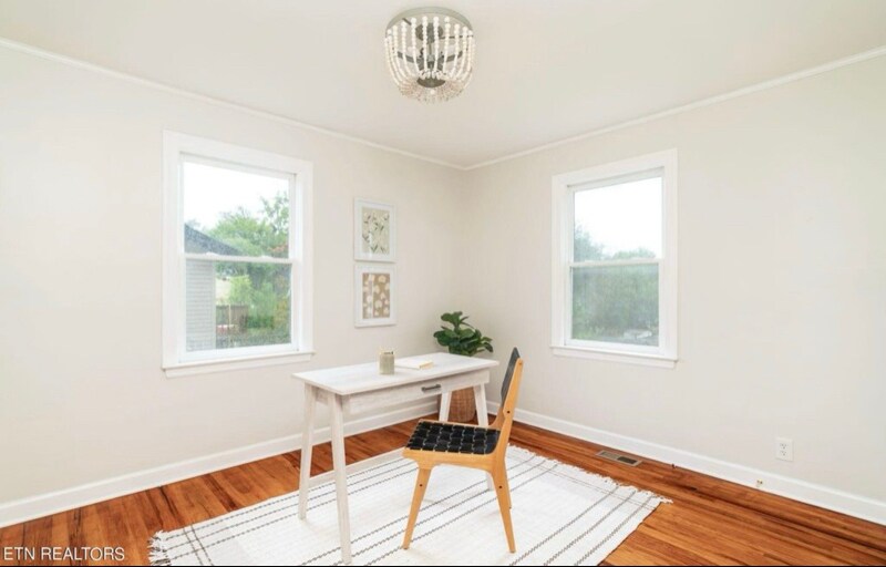 Building Photo - 2306 Whittle Springs Rd