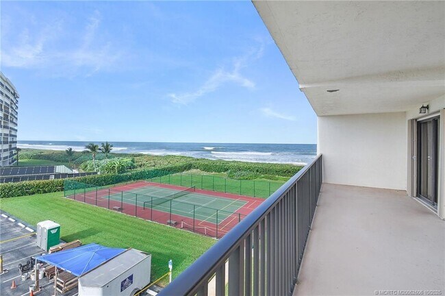 Building Photo - 10044 S Ocean Dr