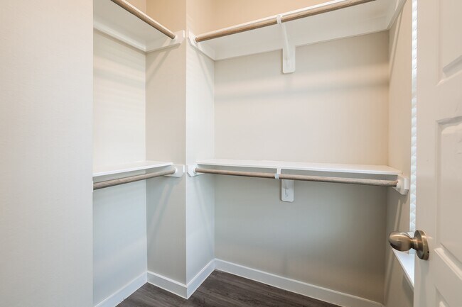 Building Photo - 18519 Centro Row