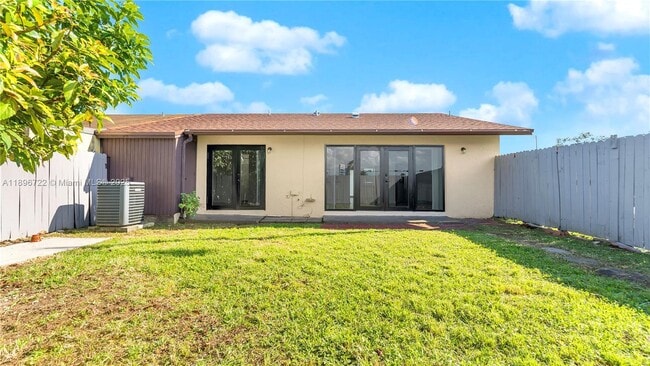 Building Photo - 4208 SW 136th Pl