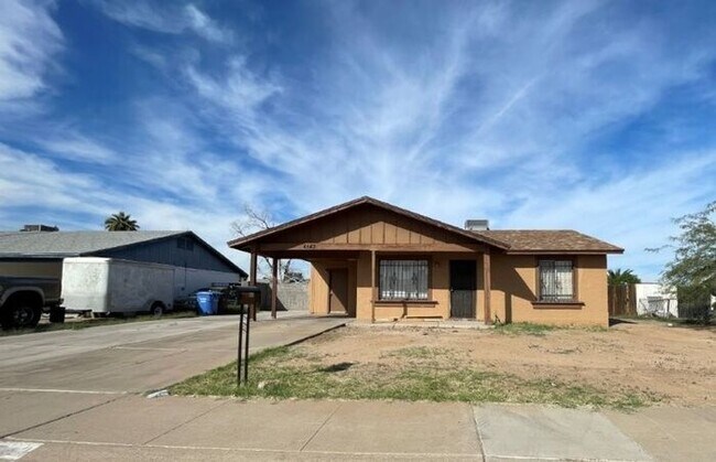 Primary Photo - 4542 E Southern Ave