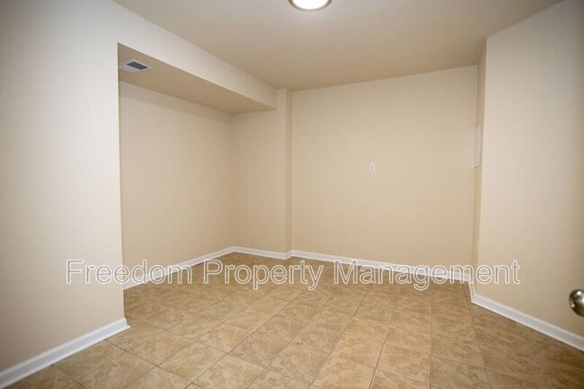 Building Photo - 10270 Cub Run Ct