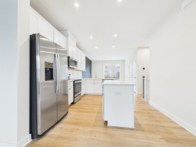 Building Photo - 3131 Coquina Ln