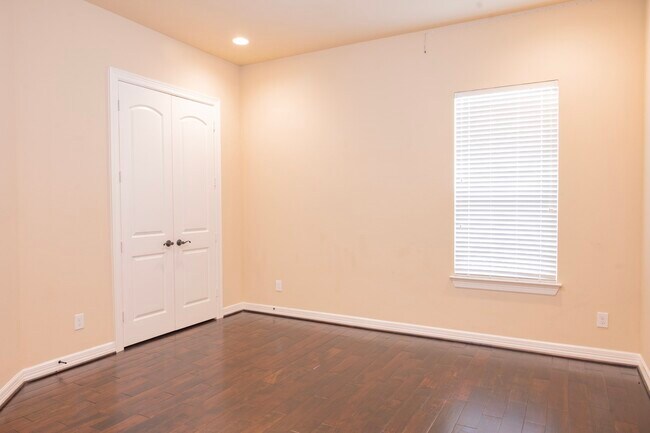 Building Photo - 28426 Tanner Crossing Ln