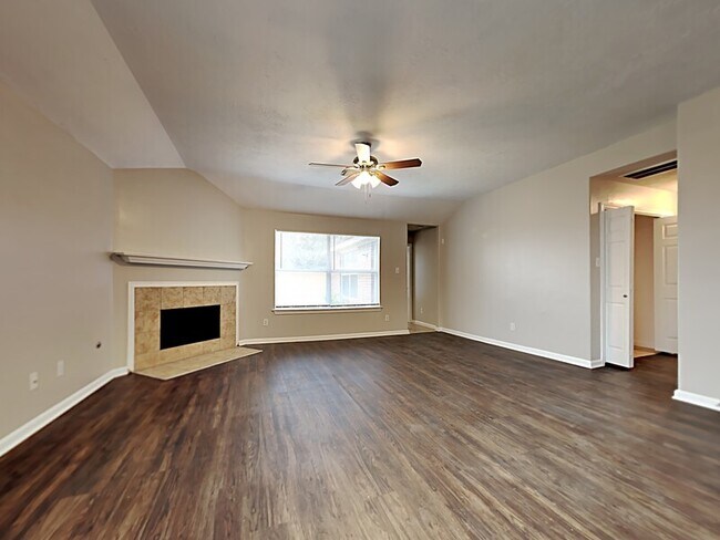 Building Photo - 9010 York Hollow Ln
