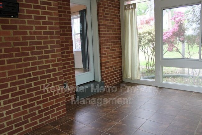 Building Photo - 9201 Fort Foote Rd