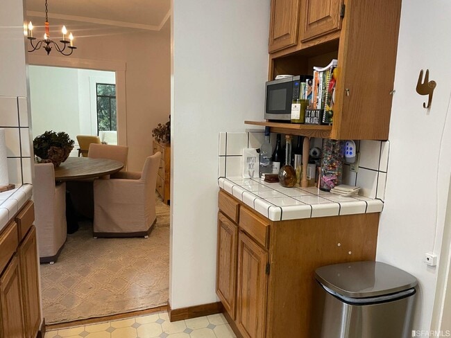 Building Photo - 272 25th Ave