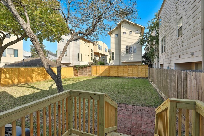 Building Photo - 1202 Birdsall St