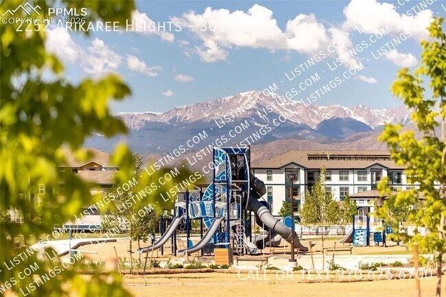 Building Photo - 2252 Arikaree Hts