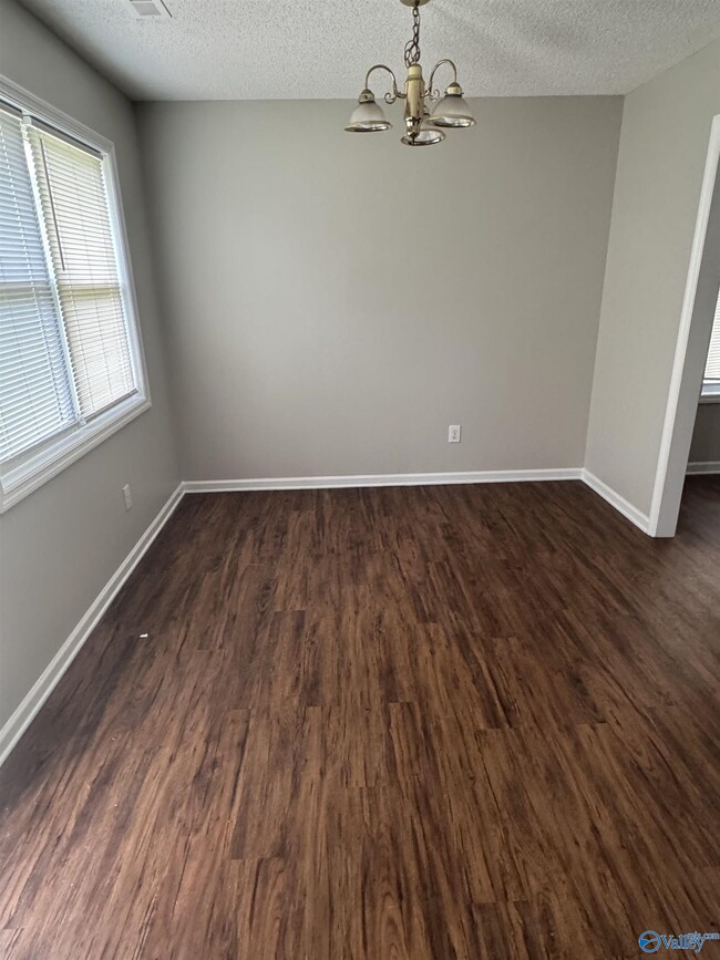 Building Photo - 126 Yellow Poplar Ln