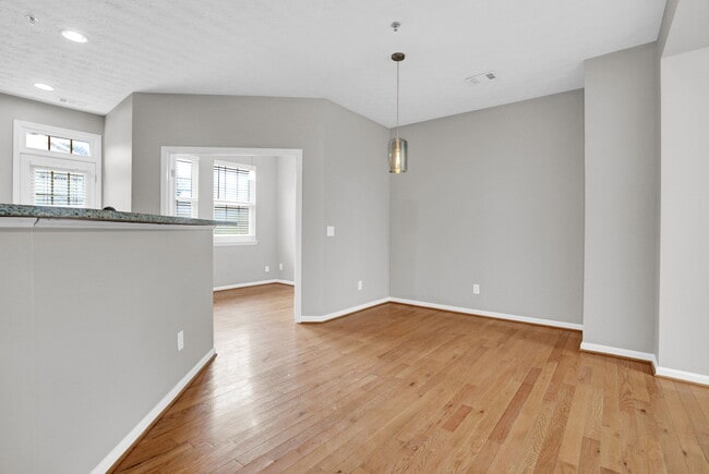 Building Photo - 241 Village Square Dr