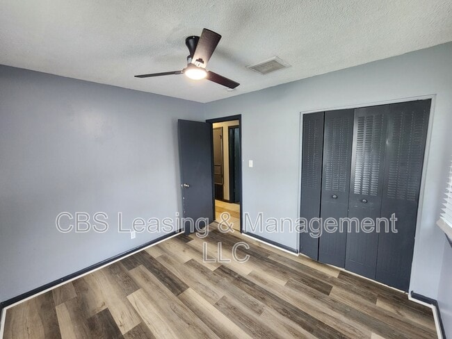 Building Photo - 2703 Gregg Ave