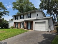 Building Photo - 1717 Fallsway Dr