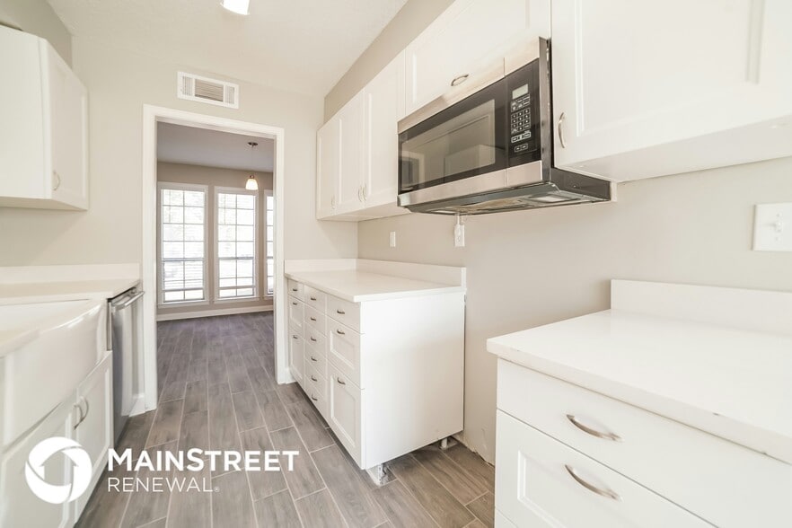 Building Photo - 1811 Tissington Dr