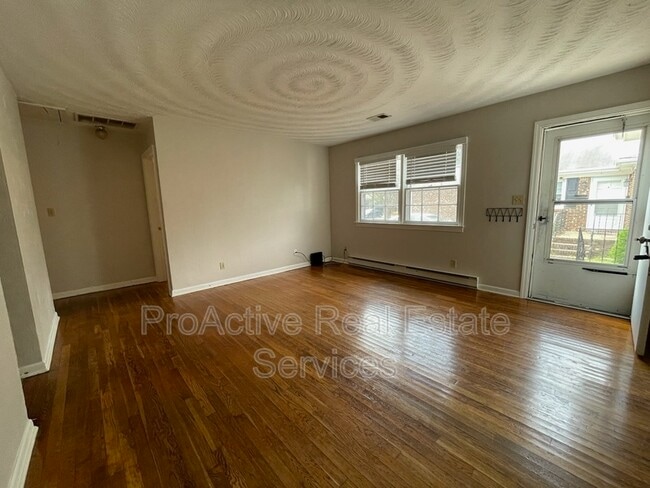 Building Photo - 9243 Atwood Ave