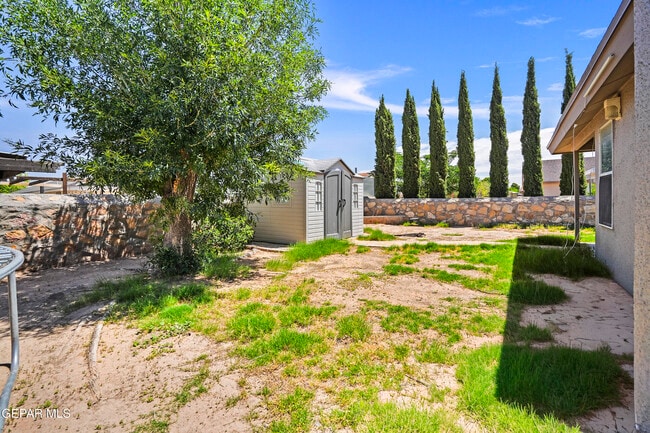 Building Photo - 14069 Lago Seco Dr