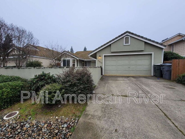 Building Photo - 5628 Bolton Way