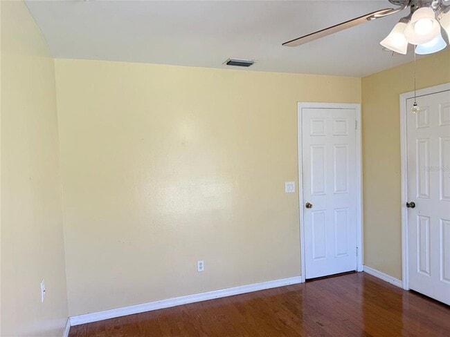 Building Photo - 1219 Julian Ln Dr