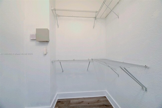 Building Photo - 8039 NW 108th Pl