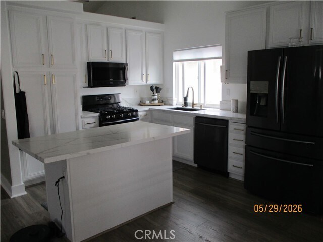 Building Photo - 27170 Cll Ayrton