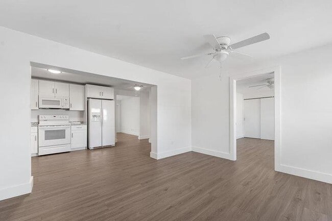 Building Photo - 4317 Birdwood St