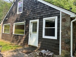 Building Photo - 591 S Mountain Rd