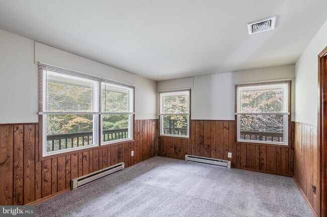 Building Photo - 12555 Trinity Dr