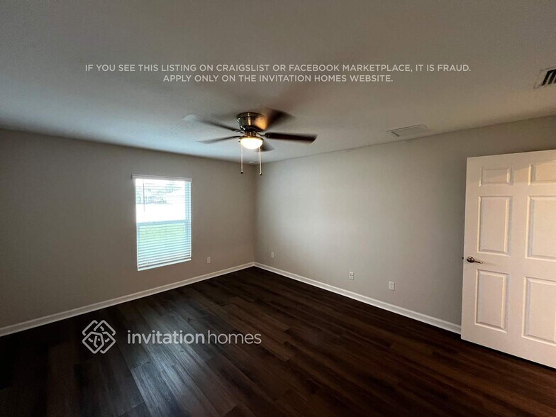 Building Photo - 841 SW Kappa Ave