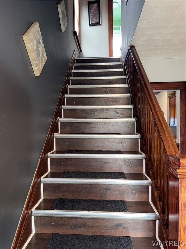 Building Photo - 1616 Walnut Ave