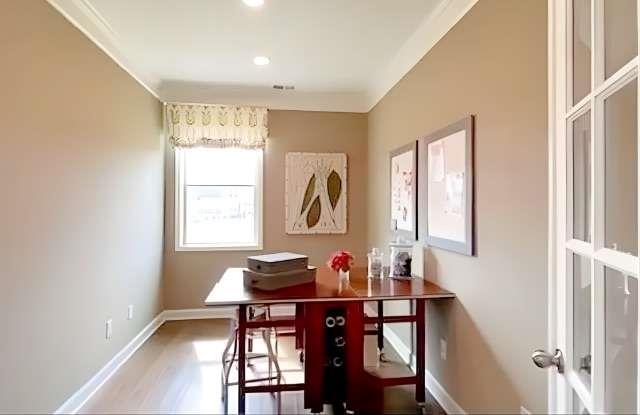 Building Photo - 5325 Chesire Ct