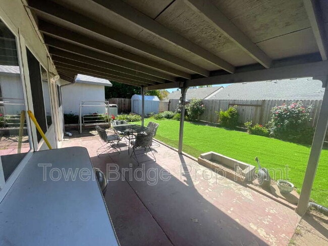 Building Photo - 9400 Appalachian Dr