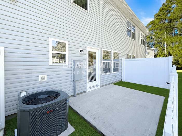 Building Photo - 908 Coosaw Pl