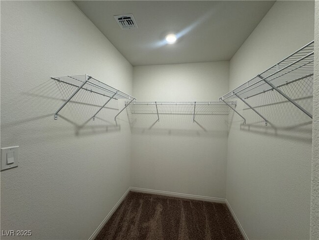 Building Photo - 9144 Vesey Ave