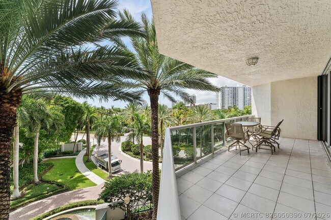 Building Photo - 3100 N Ocean Blvd