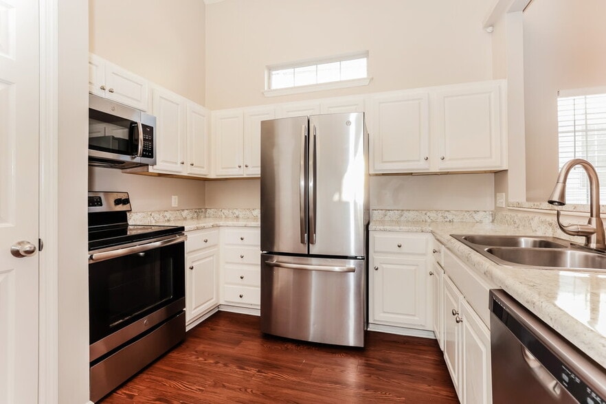 Building Photo - 1513 Bell Trace Dr