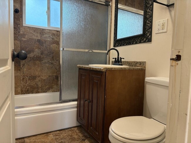 Building Photo - 11719 Mayfield Ave