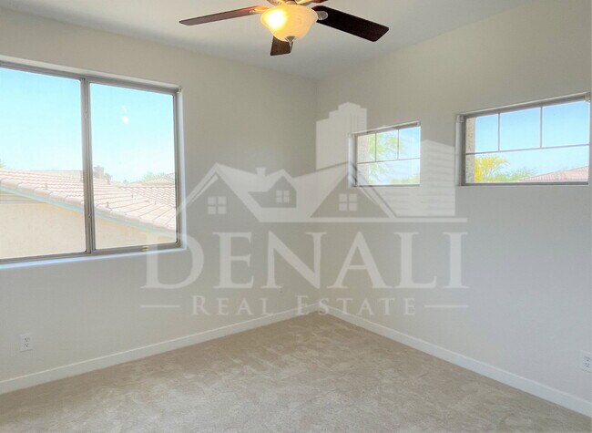 Building Photo - 26623 N 44th St