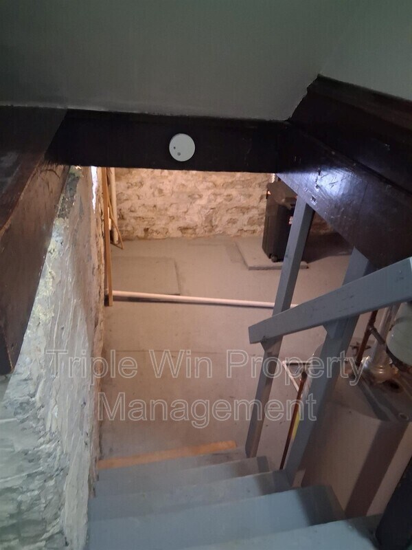 Building Photo - 4891 Hummelsheim Ave