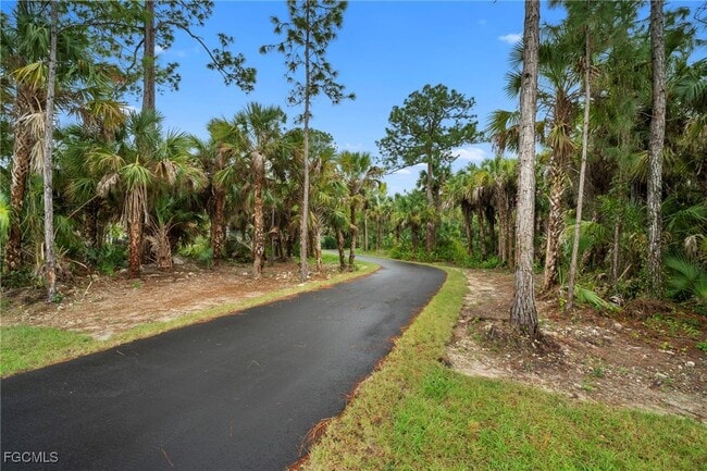 Building Photo - 3244 32nd Ave SE