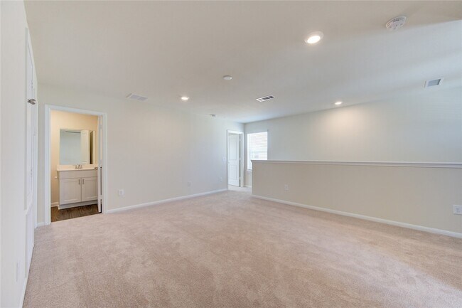 Building Photo - 11715 Braemar Village Dr