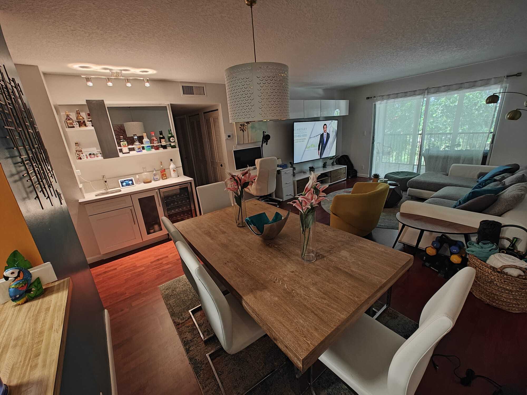 Building Photo - 2208 S Cypress Bend Dr
