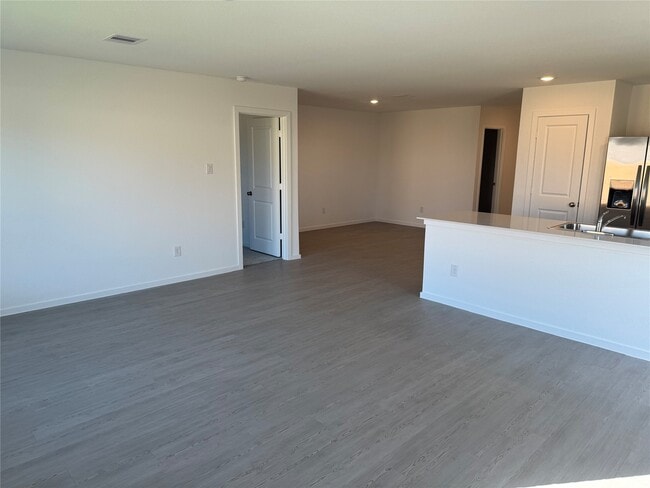 Building Photo - 2527 Night Emerald Dr