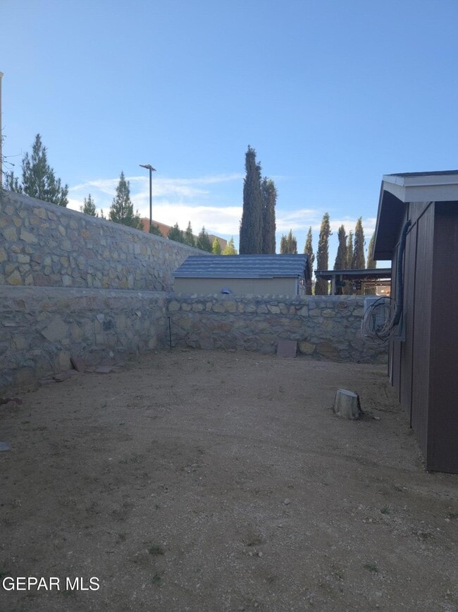 Building Photo - 3613 Tierra Zafiro Dr
