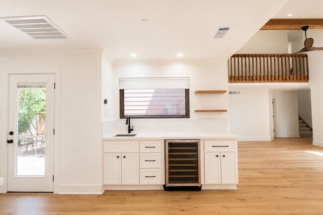 Building Photo - 15 Mallard Glen Pl