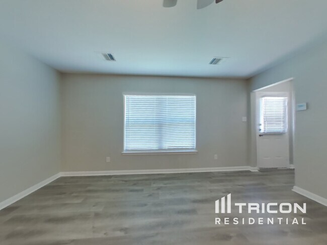 Building Photo - 24033 Wilde Dr