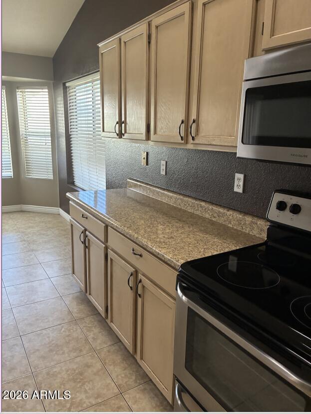 Building Photo - 2316 E San Tan Dr